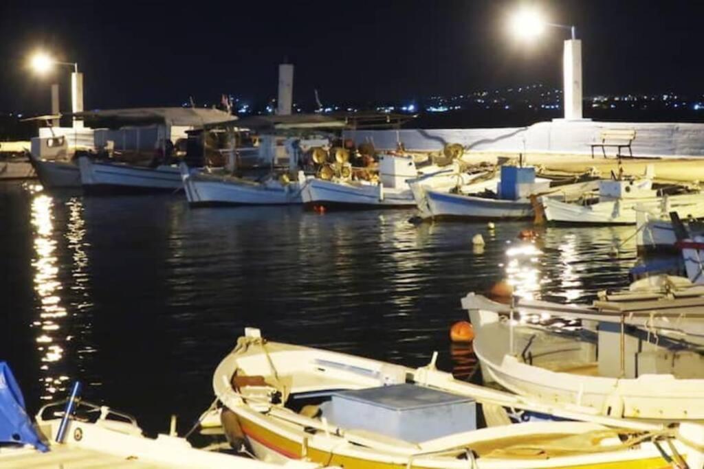 Πολυτελές Διαμέρισμα 2 Χαλκίδα-Παραλία Αυλίδος Paralia Avlidhos ภายนอก รูปภาพ